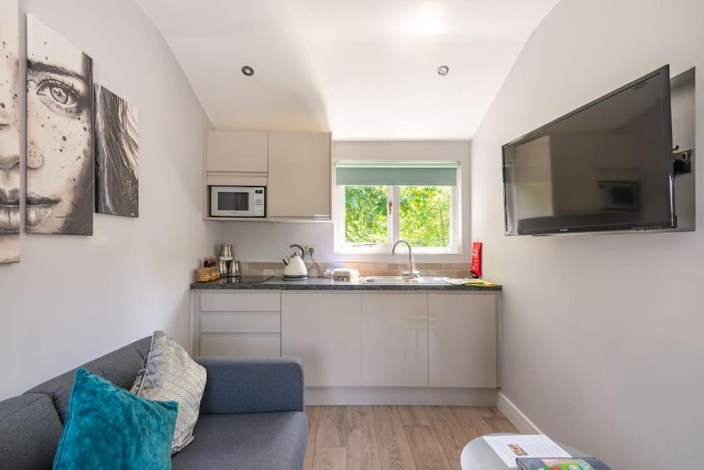 The Summerhouse, Countryside Retreat With Private Hot Tub Bridgnorth Ngoại thất bức ảnh