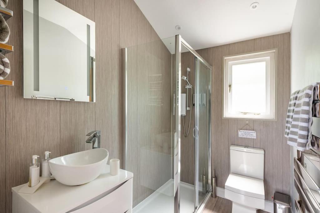 The Summerhouse, Countryside Retreat With Private Hot Tub Bridgnorth Ngoại thất bức ảnh