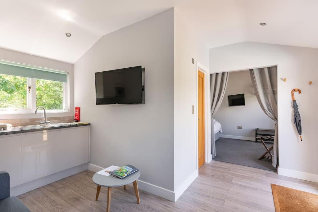 The Summerhouse, Countryside Retreat With Private Hot Tub Bridgnorth Ngoại thất bức ảnh