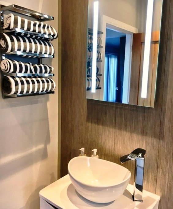 The Summerhouse, Countryside Retreat With Private Hot Tub Bridgnorth Ngoại thất bức ảnh