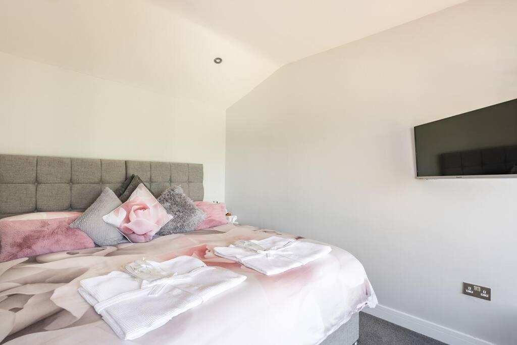 The Summerhouse, Countryside Retreat With Private Hot Tub Bridgnorth Ngoại thất bức ảnh